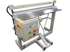 Машыны, сістэмы і ўпаковачныя лініі для вытворчасці ўпакоўкі ў Польшчы